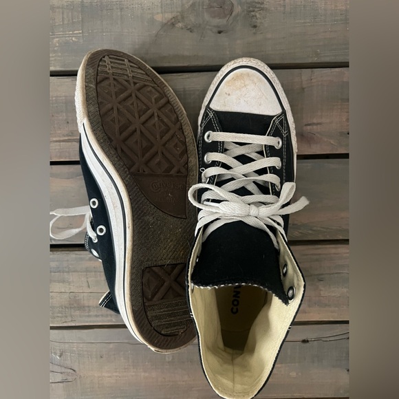 Converse - Picture 3 of 4